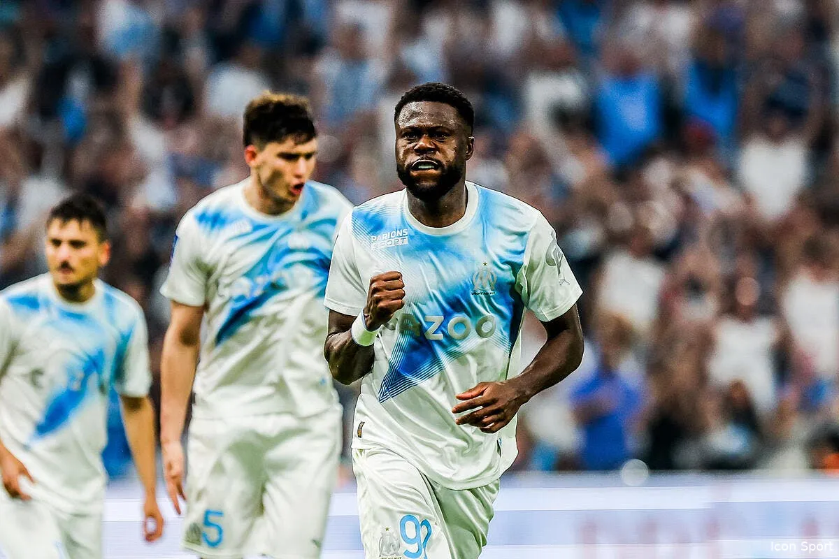 l om un club trop petit mbemba part au clash icon fid 8095 2 361052