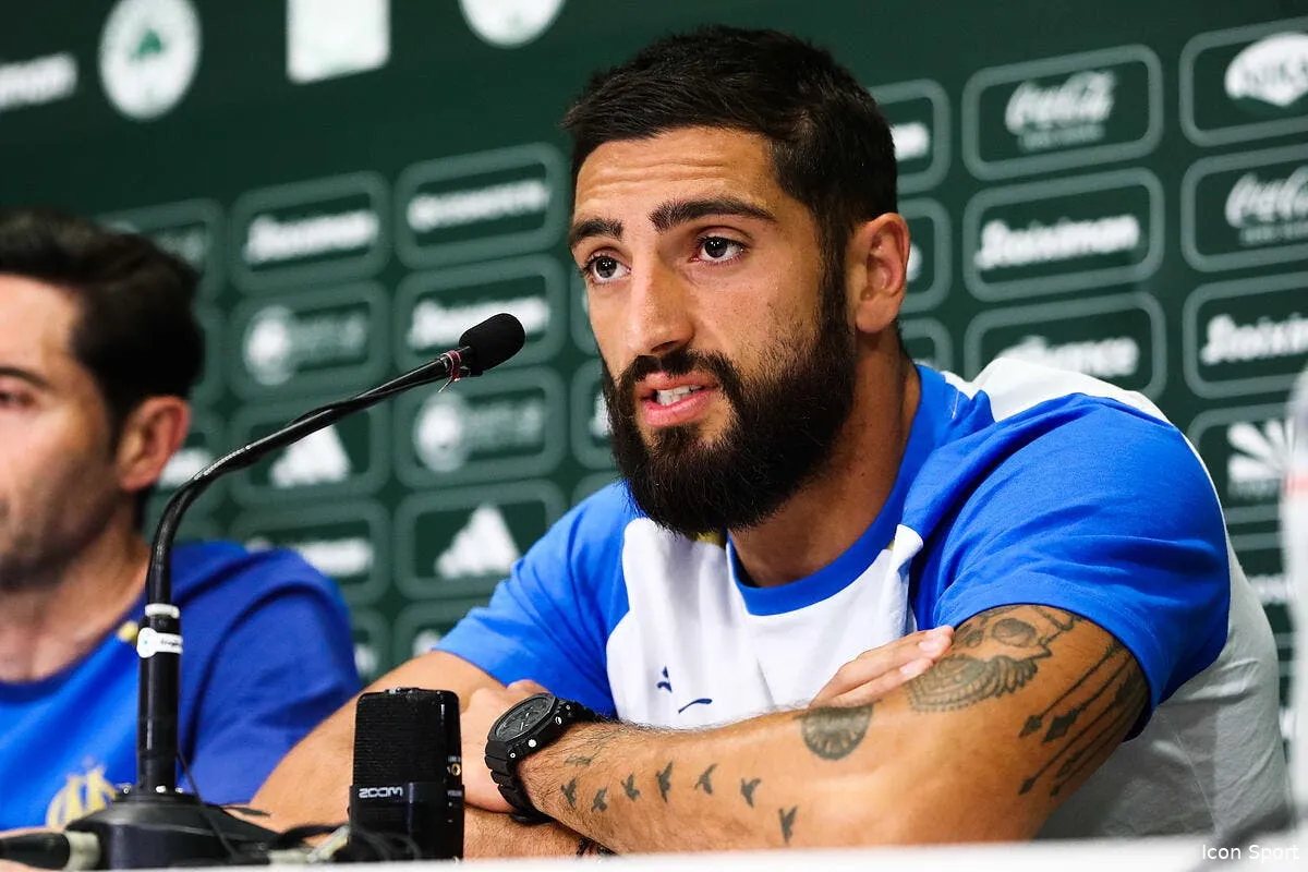 l om va souffrir en grece gigot croise deja les doigts icon 5943038 363855