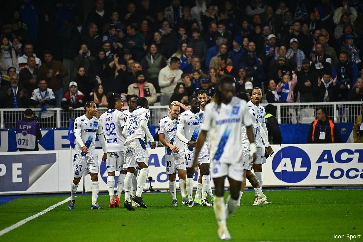 l1 auxerre humilie rennes montpellier continue de creuser iconsport 243570 0270 383409