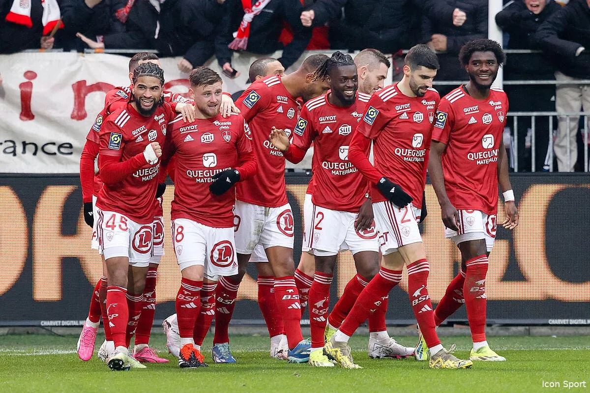 l1 brest mate montpellier et grimpe sur le podium icon b3 7572 2 370527