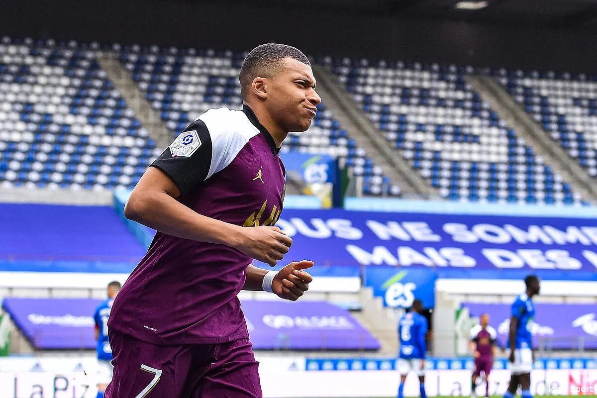 l1 depay mbappe khazri l equipe type a de l allure icon bap 100421 93 129 311387