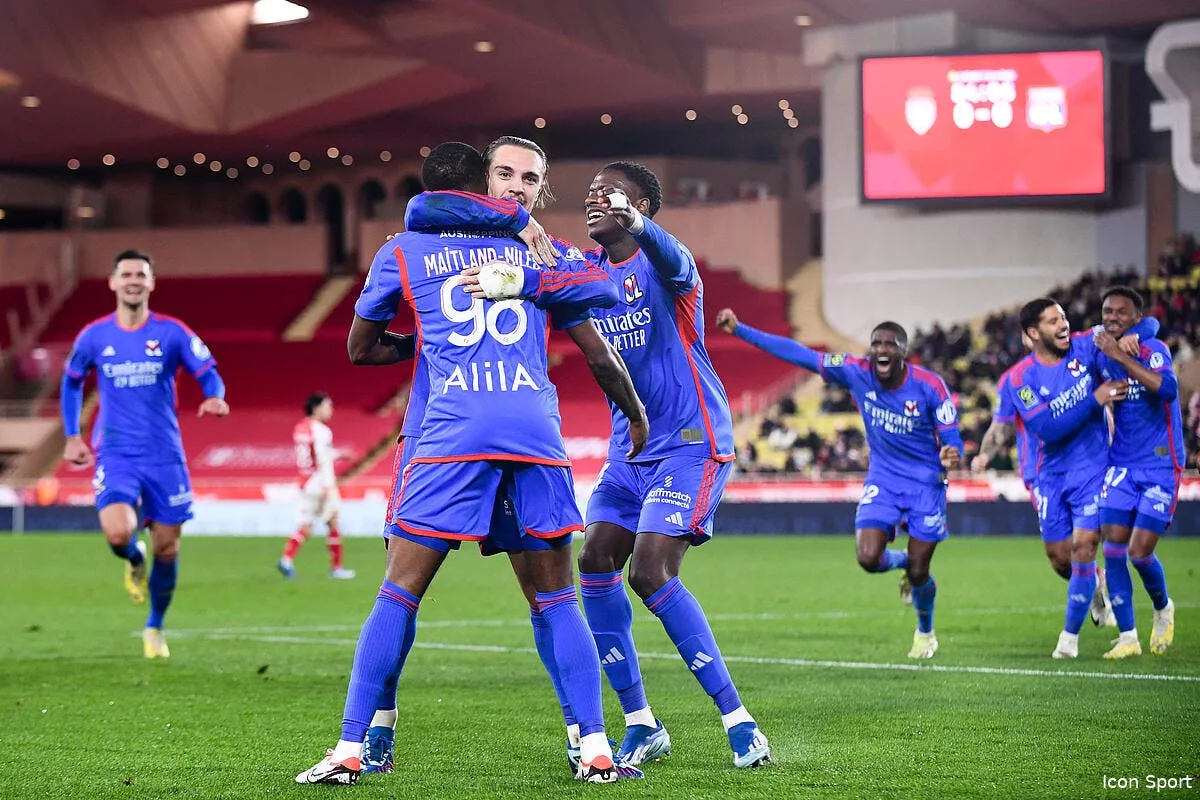 l1 enfin des joueurs de l ol dans l equipe type icon pl2 2664 369405