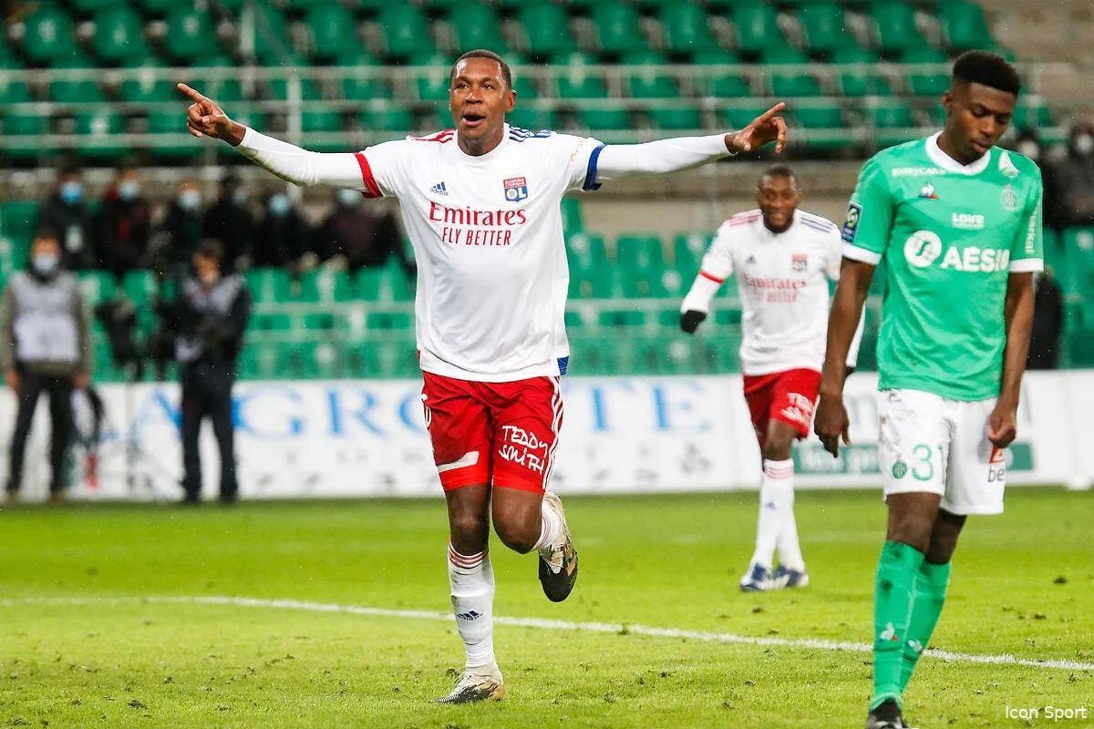 l1 l ol donne une fessee a l asse et revient sur le psg icon 25i9861 copie 305019