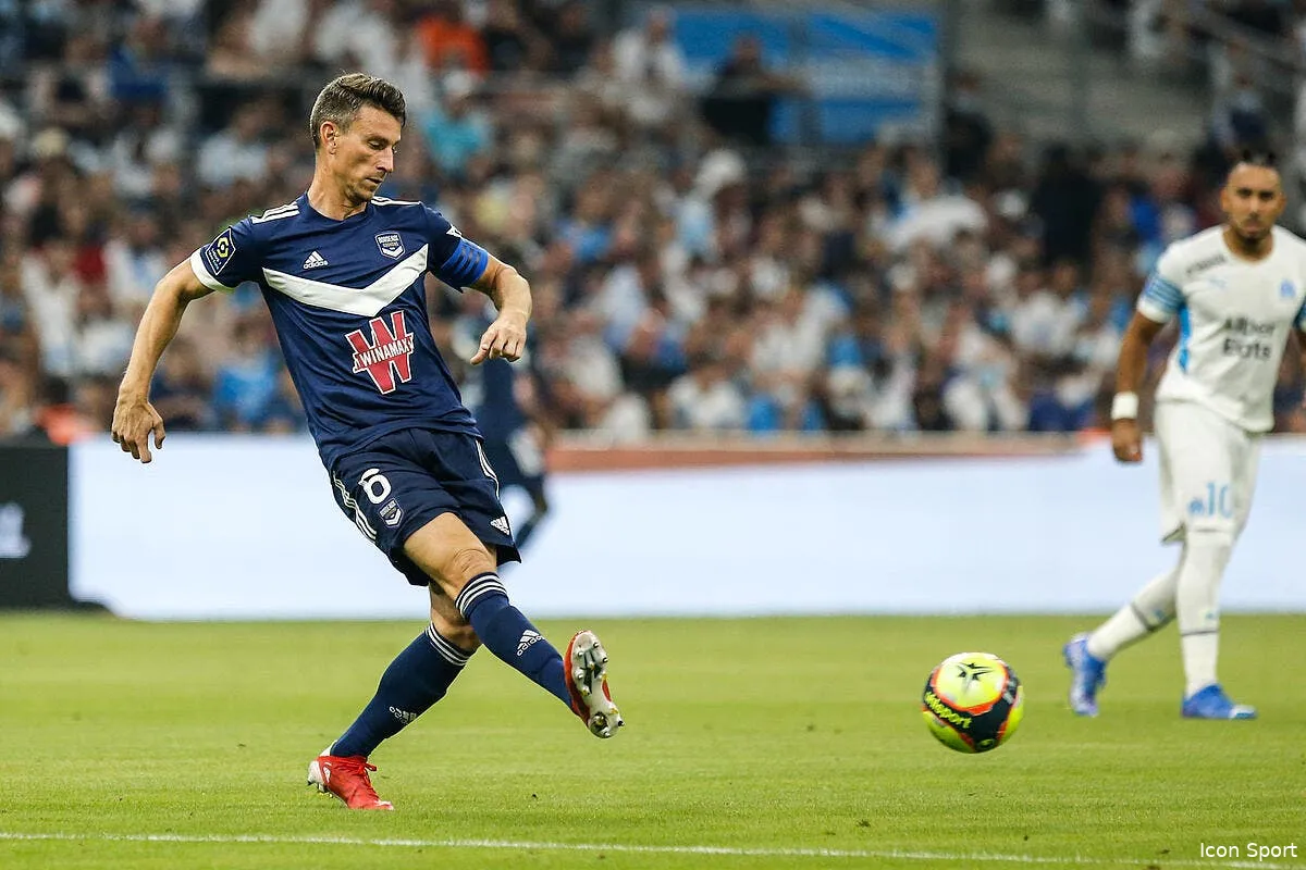 l1 laurent koscielny a signe le contrat du siecle a bordeaux icon d1r1845 325699