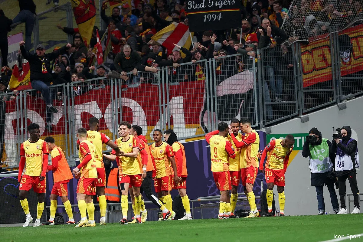 l1 lens repart de l avant a toulouse icon rom13207 371186