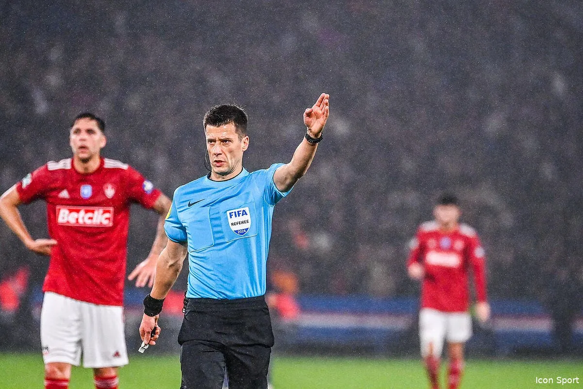 l1 les arbitres francais sonorises la fifa donne son accord icon ruh 7807 2 372242