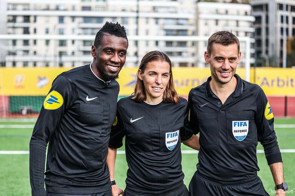 l1 les arbitres sont mal aimes clement turpin designe les fautifs icon fid 3536 352517