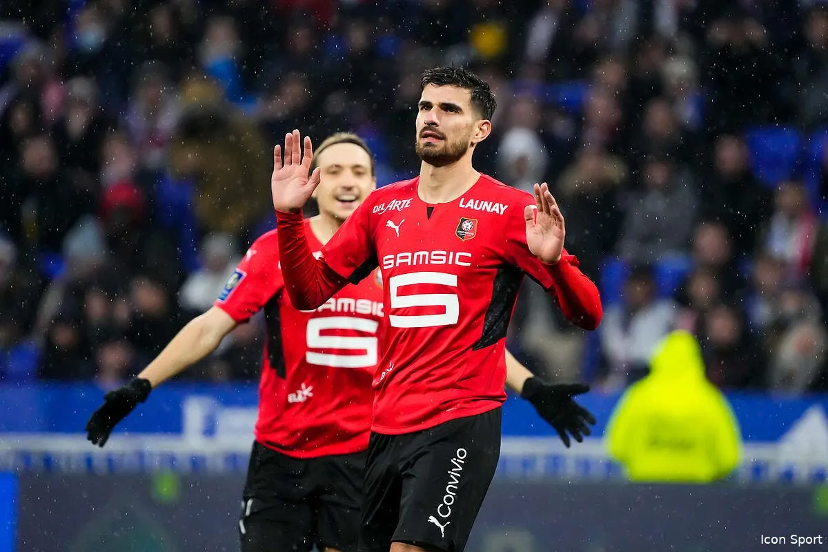 l1 les bourreaux de l ol squattent l equipe type icon 13032022 dsc0691 336759