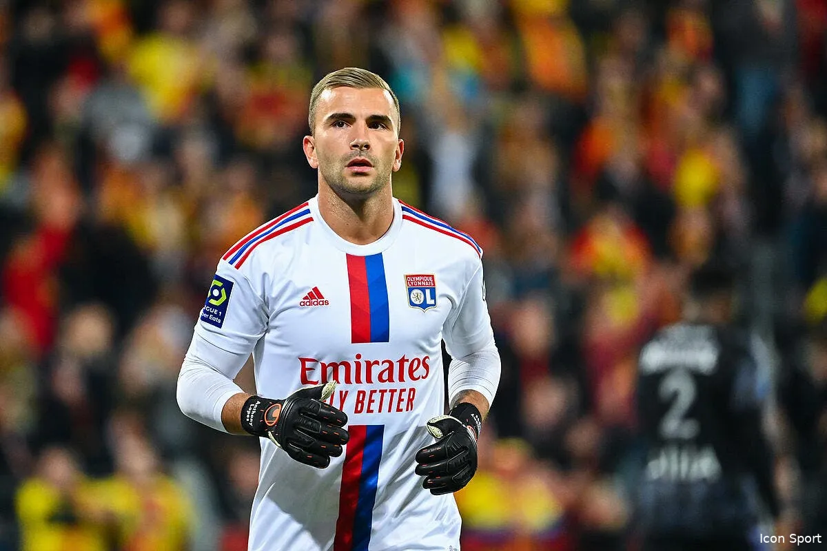 l1 lopes et clauss patrons de l equipe type icon dib 021022 11 171 351751