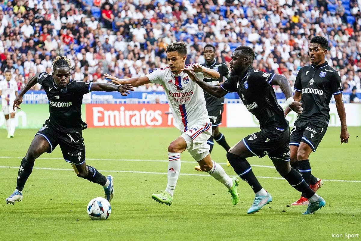 l1 lyon repart en avant monaco retombe de haut icon win2301 1 349271