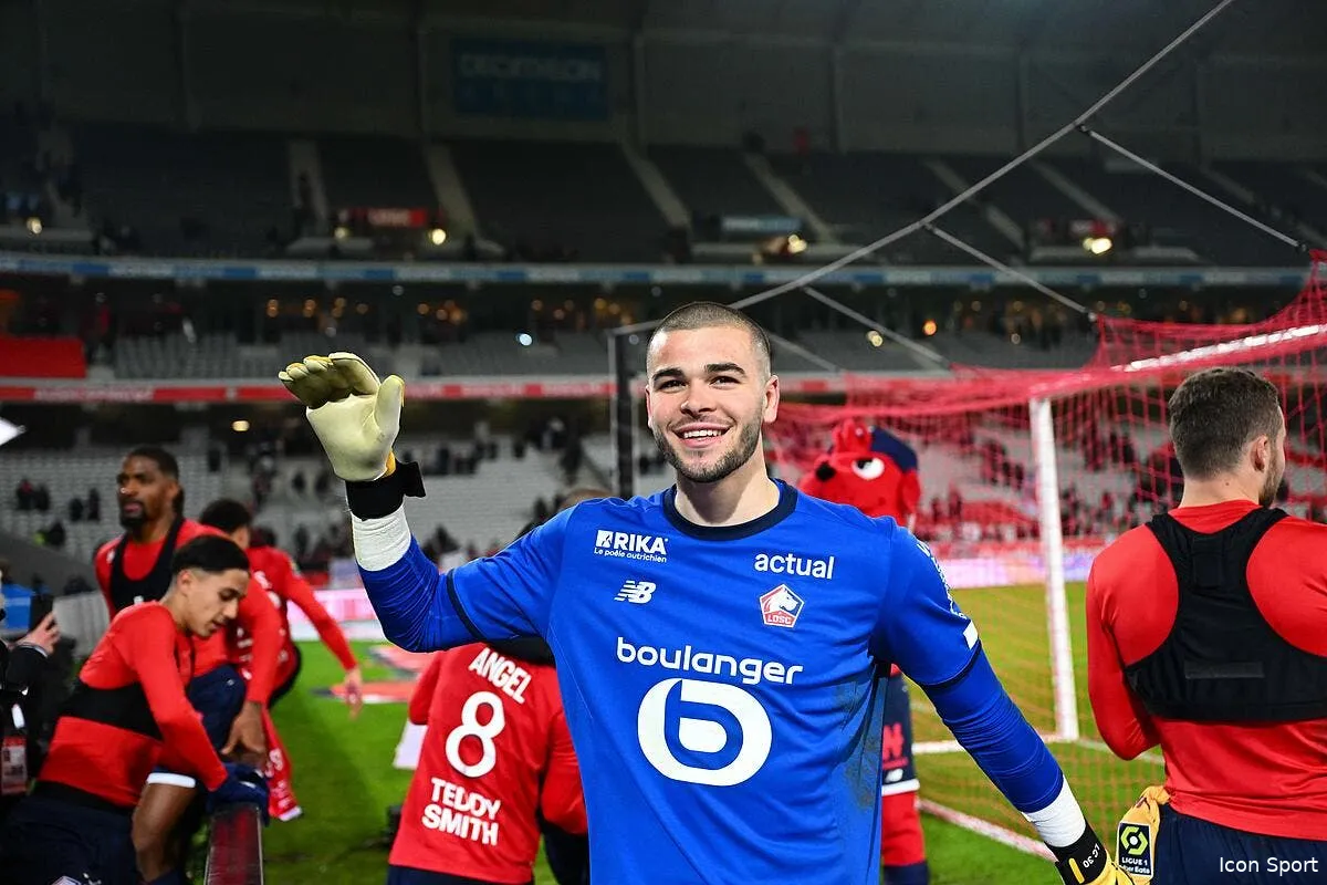 l1 mbappe et chevalier s abonnent a l equipe type icon dib 031223 10 79 368787