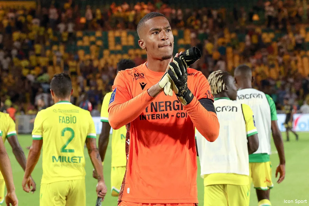 l1 neymar et lafont s abonnent a l equipe type icon 034a2700 347973