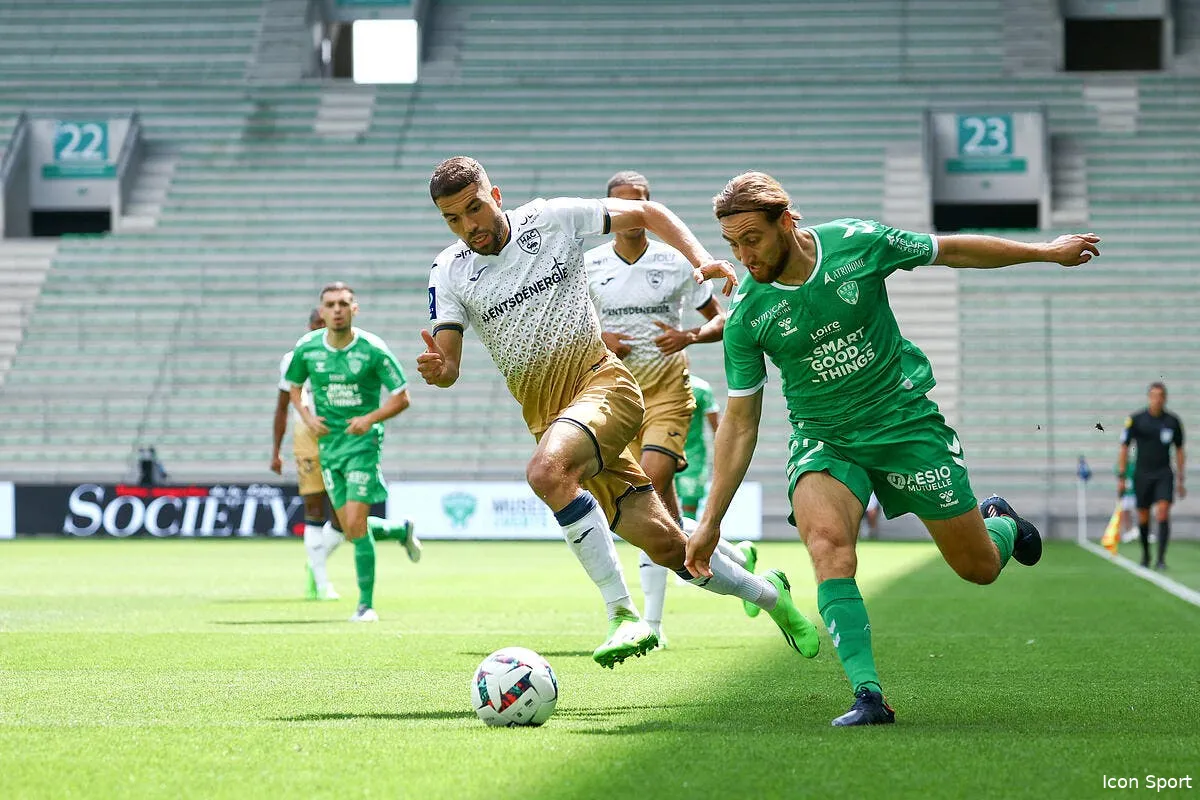 l2 0 6 deux expulses st etienne en plein cauchemar icon 1ama5504 348383