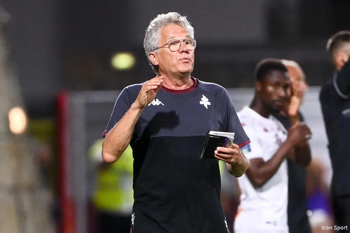 l2 3 cartons rouges laszlo boloni clashe l arbitre icon adi 6332 350329