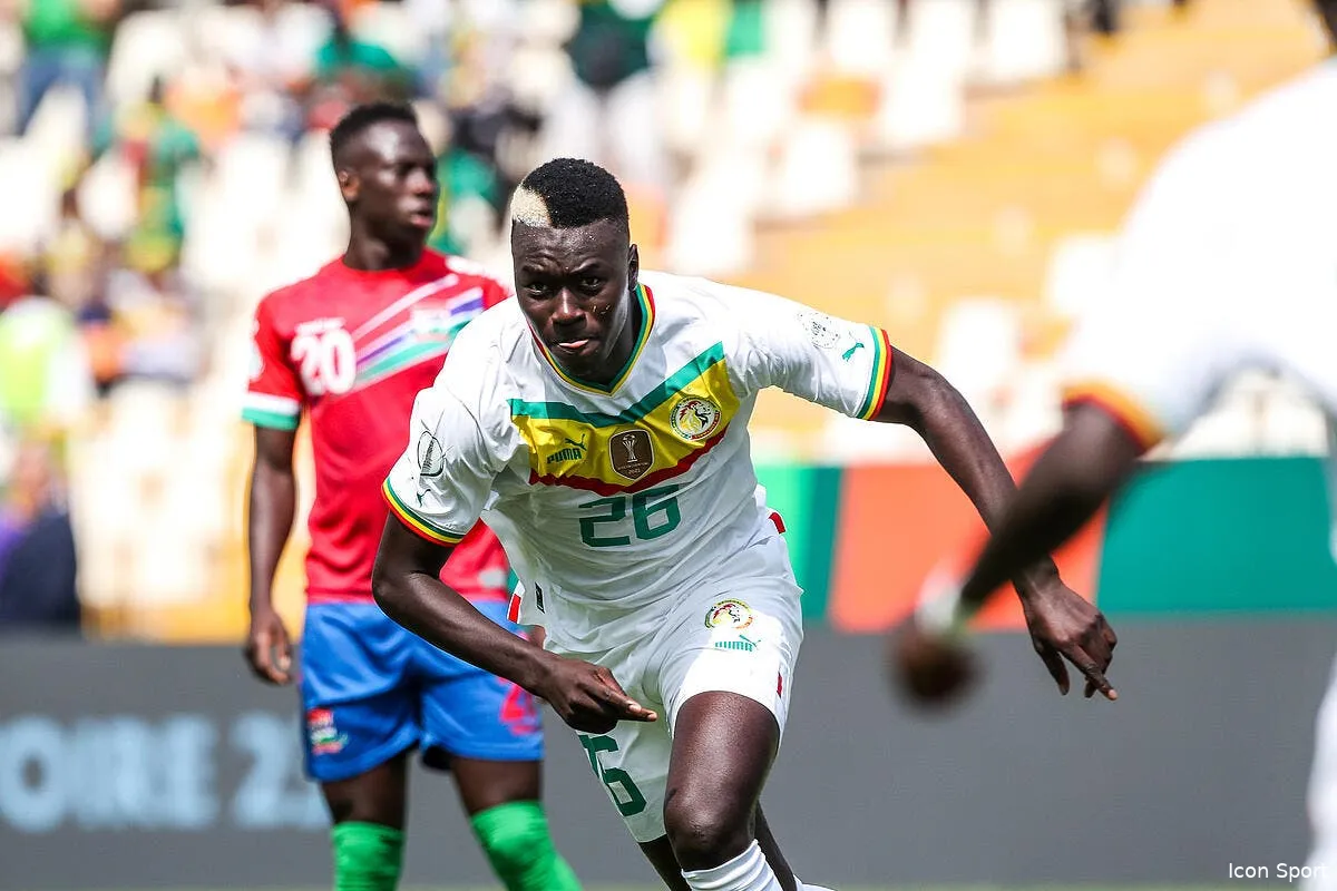 la derniere exigence de pape gueye fait tousser le comptable de l om icon bisi1205 370610