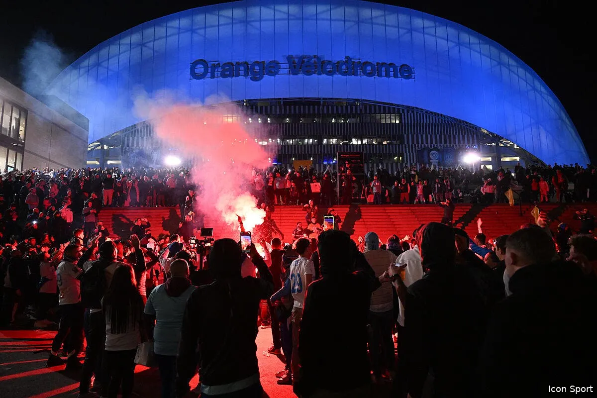 la fff crache encore sur marseille et le velodrome icon ab9 6300 371584