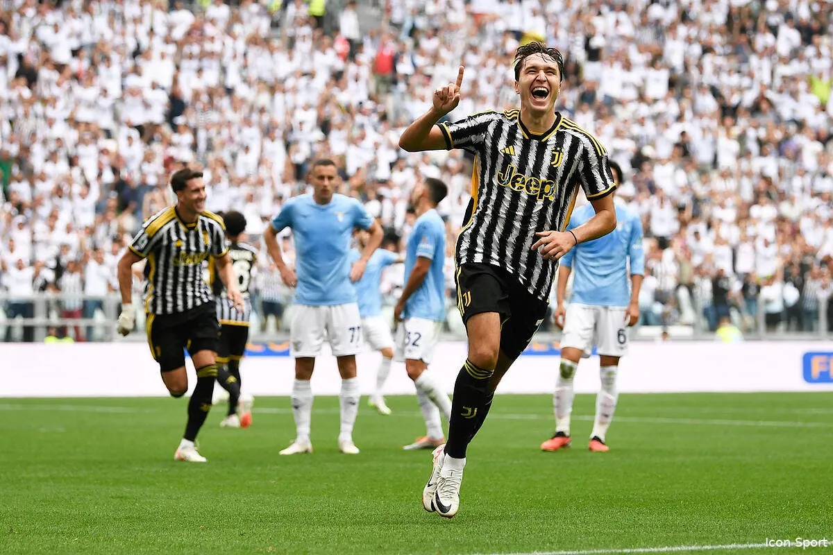 la juve met la pression sur les milanais vlahovic 2 365545