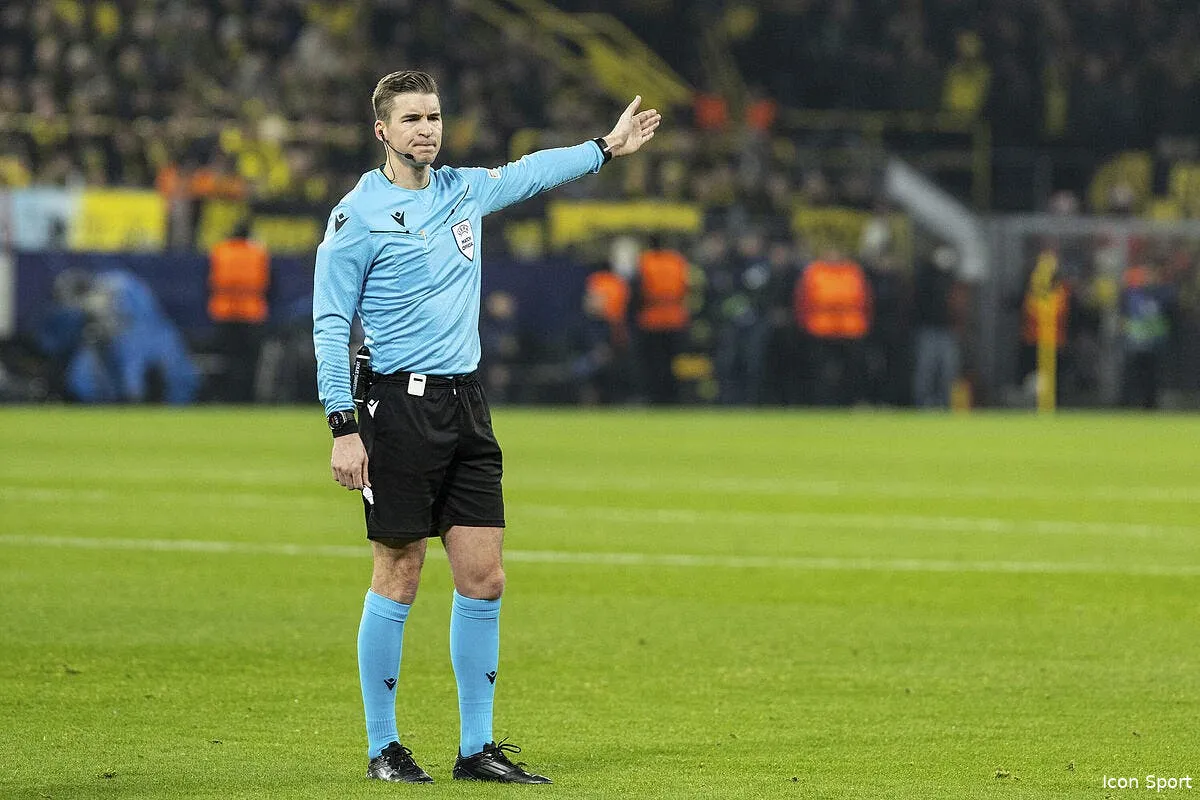 la ligue 1 possede le meilleur arbitre du monde en 2024 iconsport 246910 0246 385888