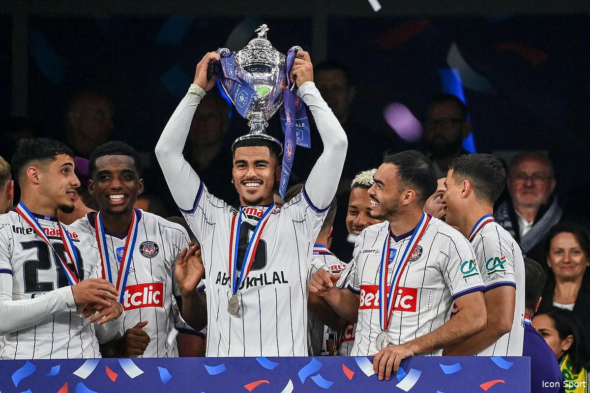 la polemique de trop toulouse ejecte zakaria aboukhlal icon dib 290423 10 52 360490