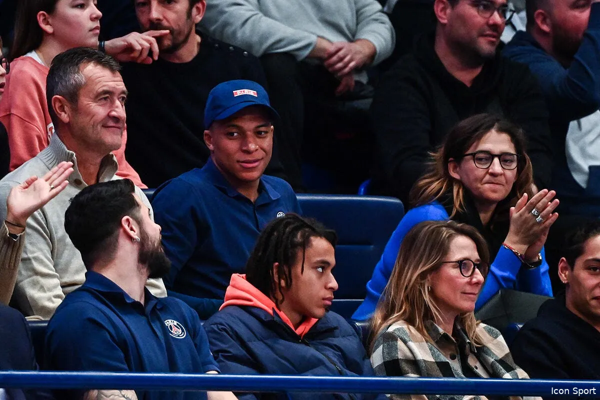 la polemique jordan bardella la mere de kylian mbappe evite le clash icon dib 1300322 11 69 341957