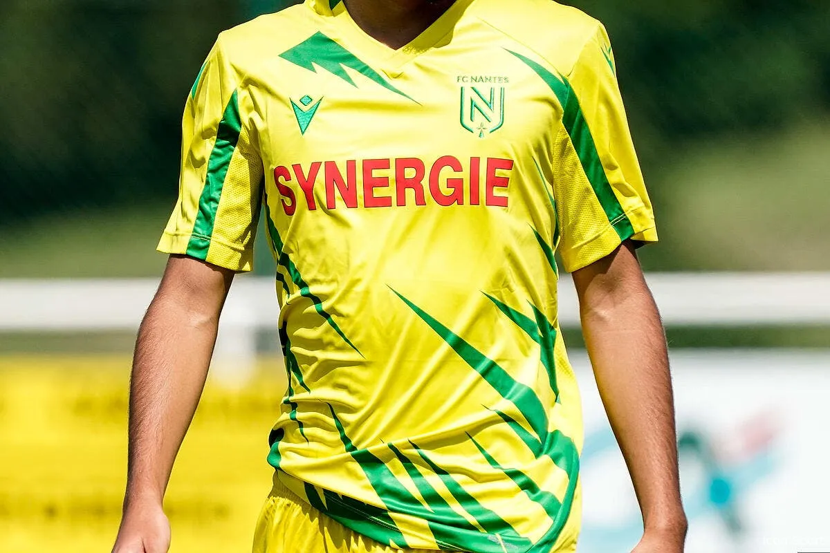la police s invite au fc nantes pour une histoire de maillots icon pf14207 350673