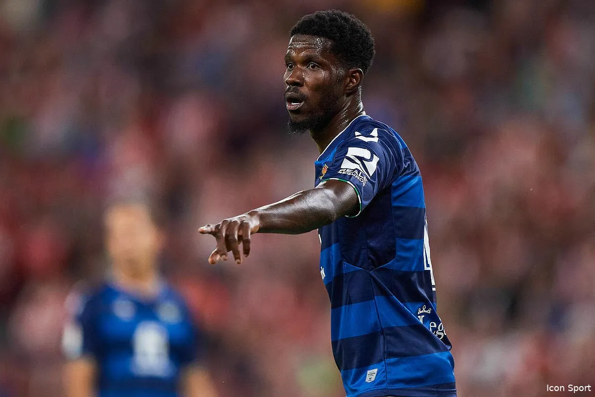 la surprise akouokou debarque a lyon le mercato n est pas fini icon ps 230504 600 364902