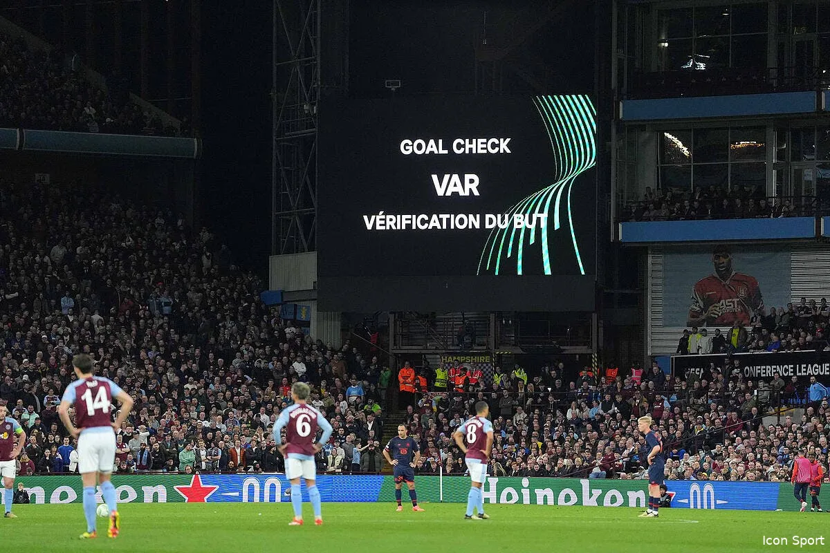 la var geree par une femme cet entraineur pete les plombs iconsport 208426 0108 374668