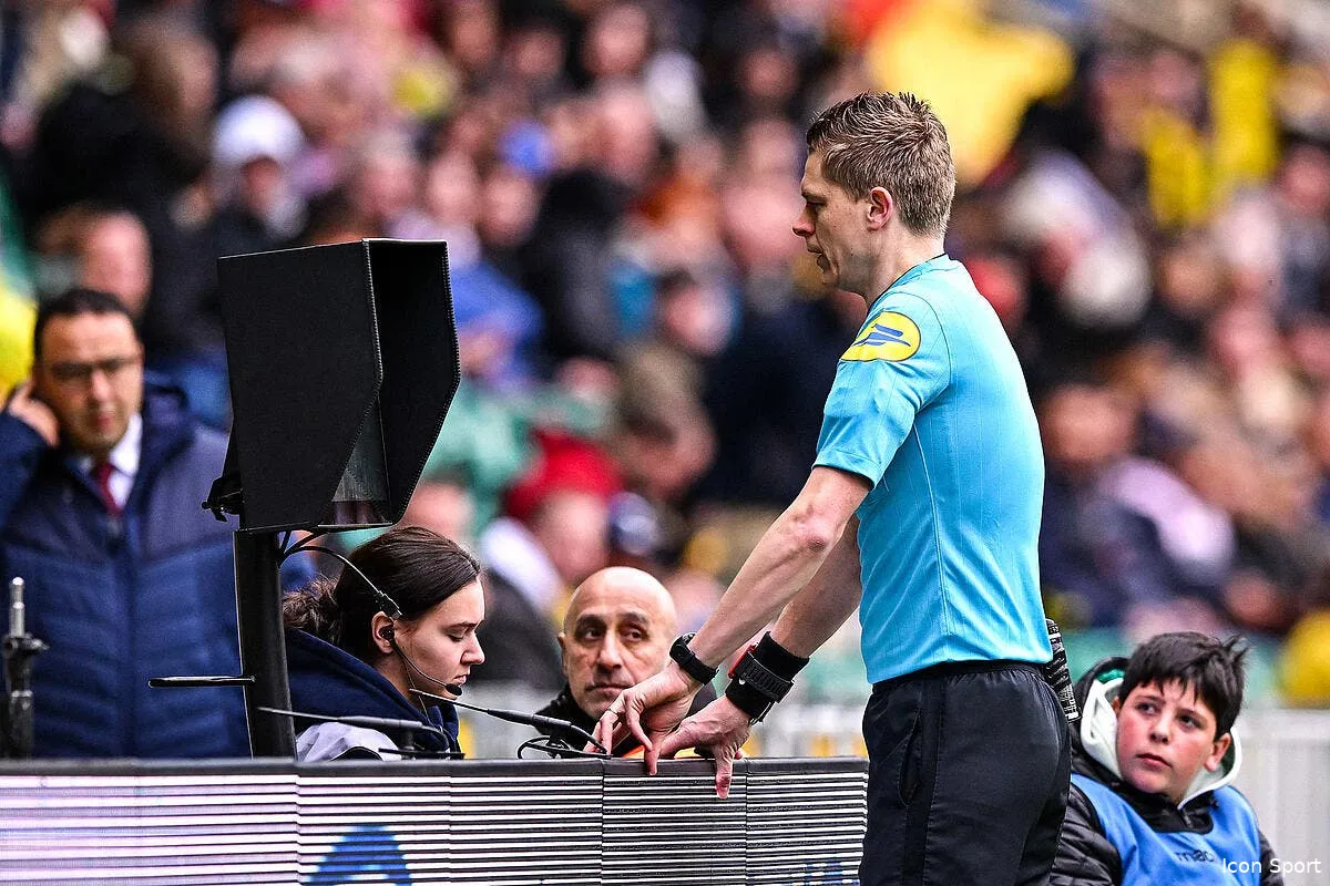 la var utilisee en ligue 2 la saison prochaine icon bap 020423 93 169 359366