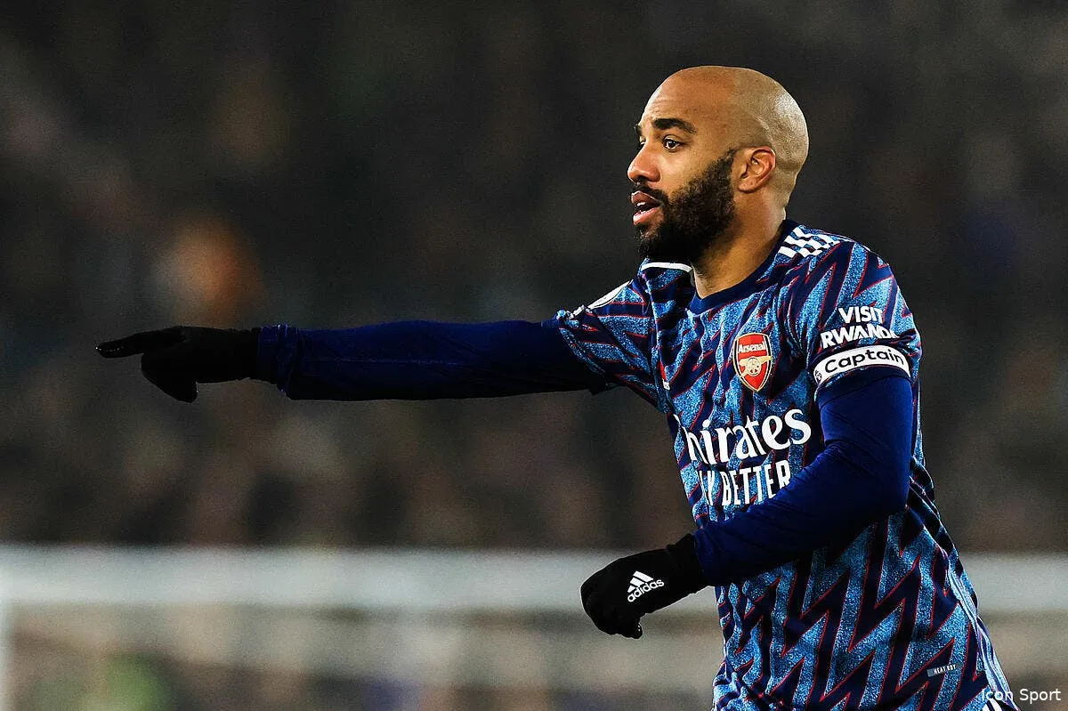 lacazette flambe il envoie bouler arsenal icon 014381 0042 331127