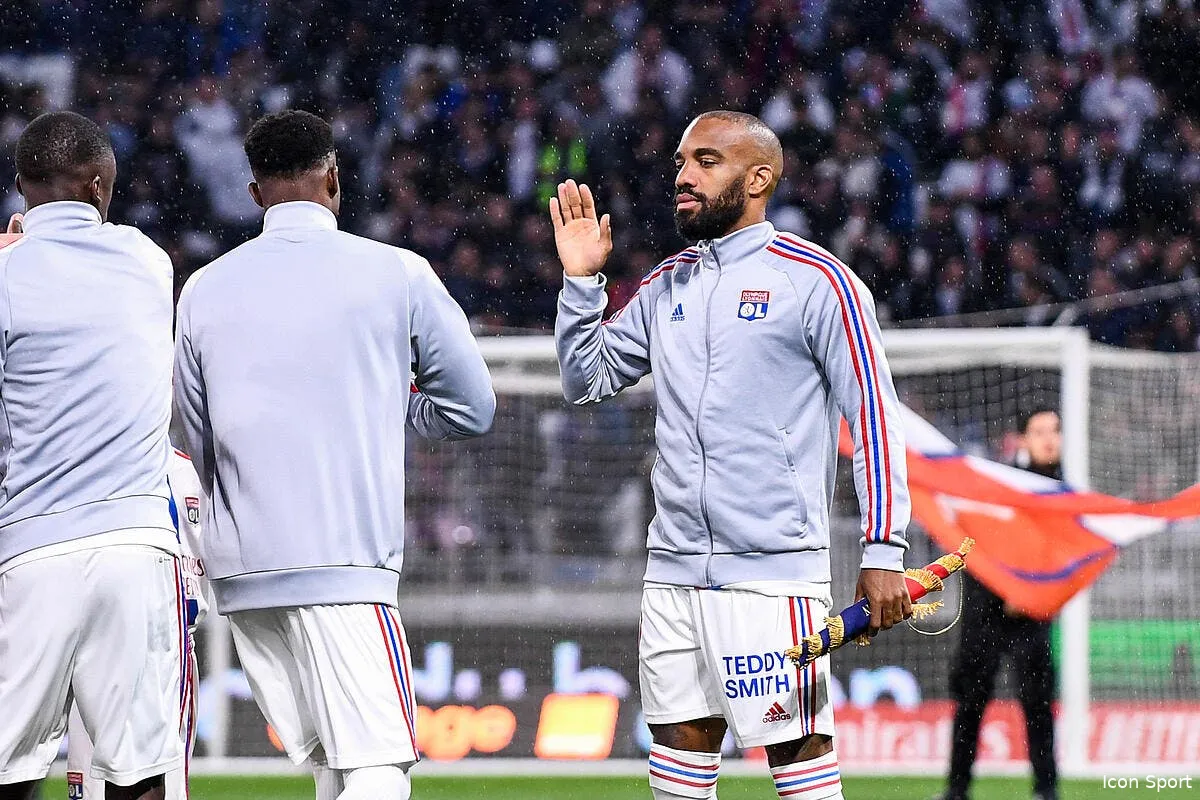 lacazette l avoue il est perdu a l ol icon pl2 8889 360862