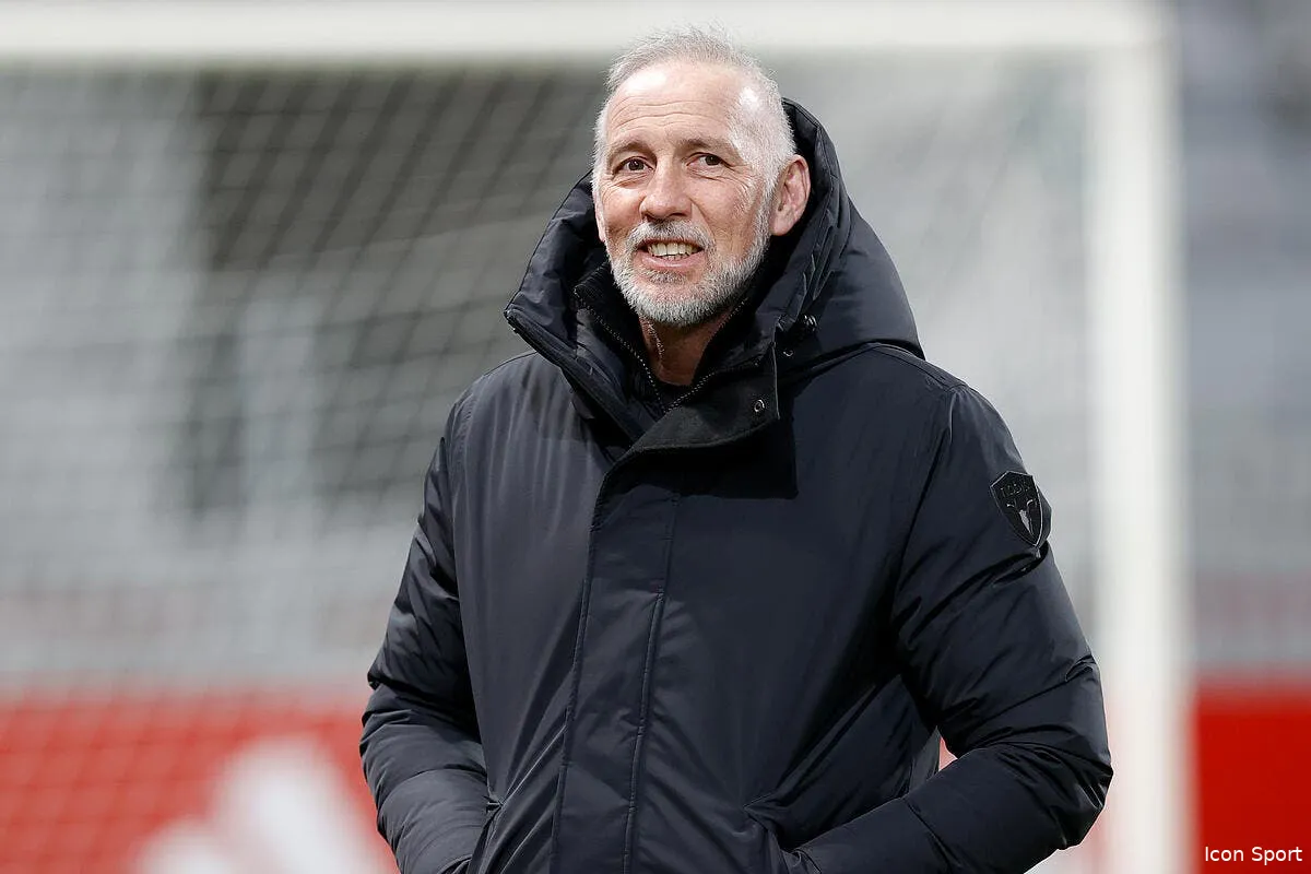 ldc brest trepigne d impatience et vanne l om iconsport 197307 0090 381360