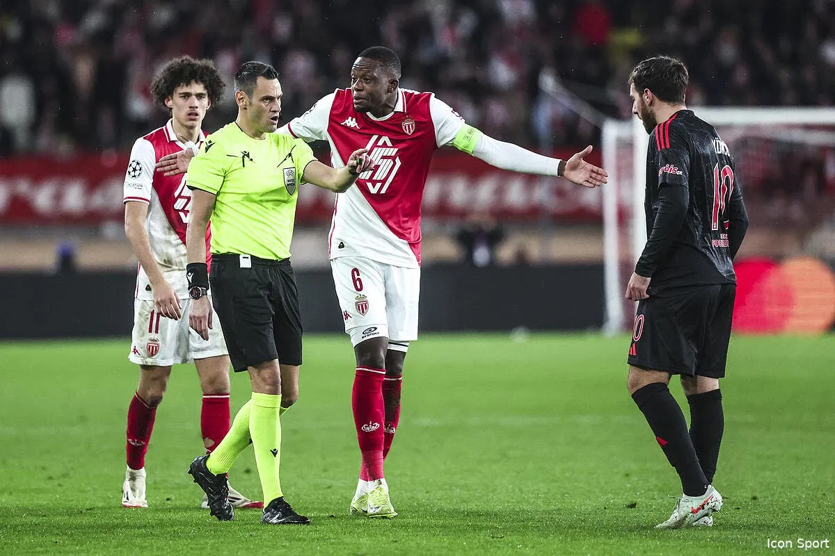 ldc l arbitre de monaco benfica a craque ca coute tres cher iconsport 252088 0137 388379
