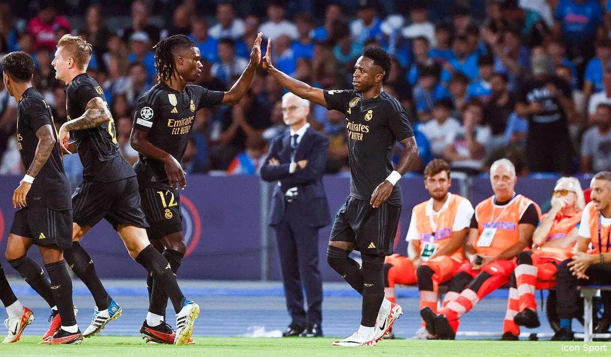 ldc le real gagne a naples apres un match fou icon ecommercefotos ecommerce2 141860249 366262