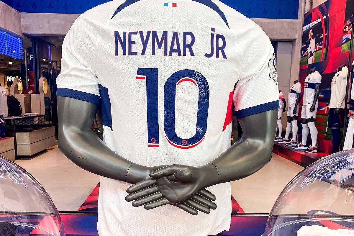 le barca lance l operation neymar en virant le nouveau messi icon img 2063 363907