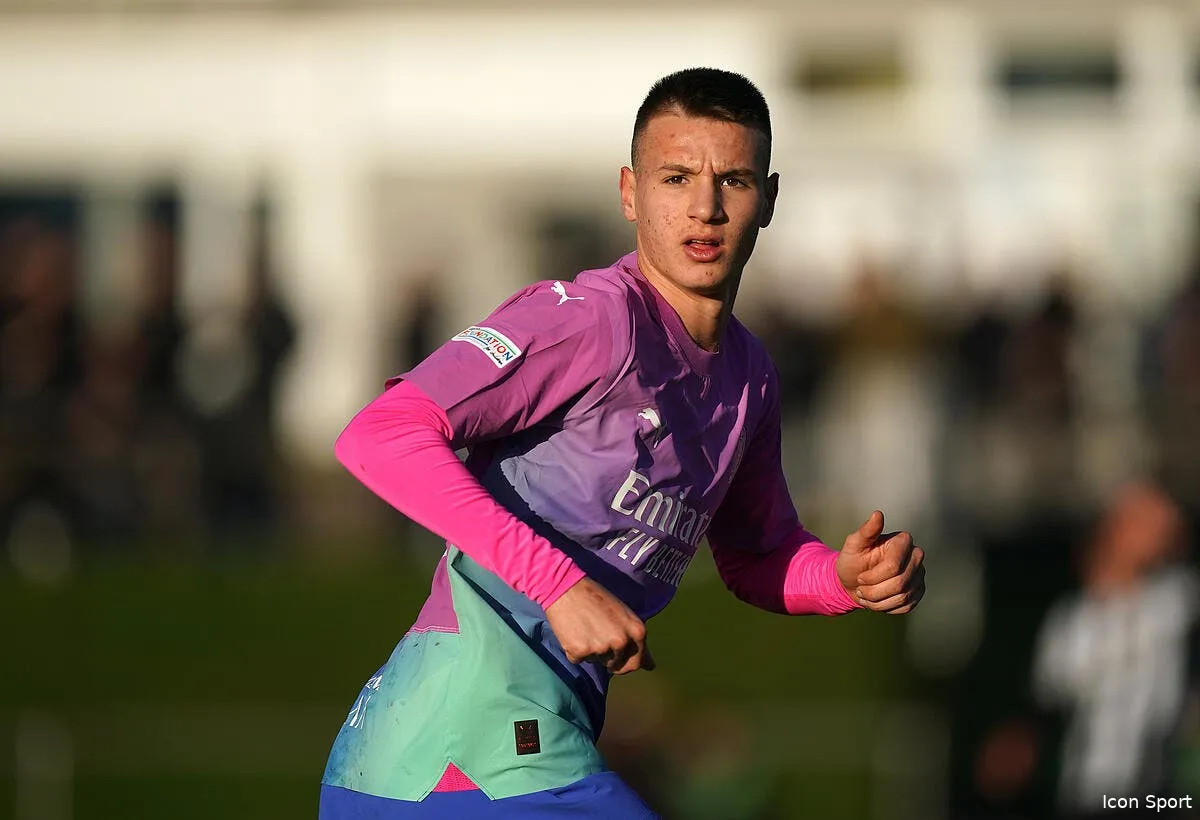 le psg avance sur le dossier camarda iconsport 184106 0032 373019