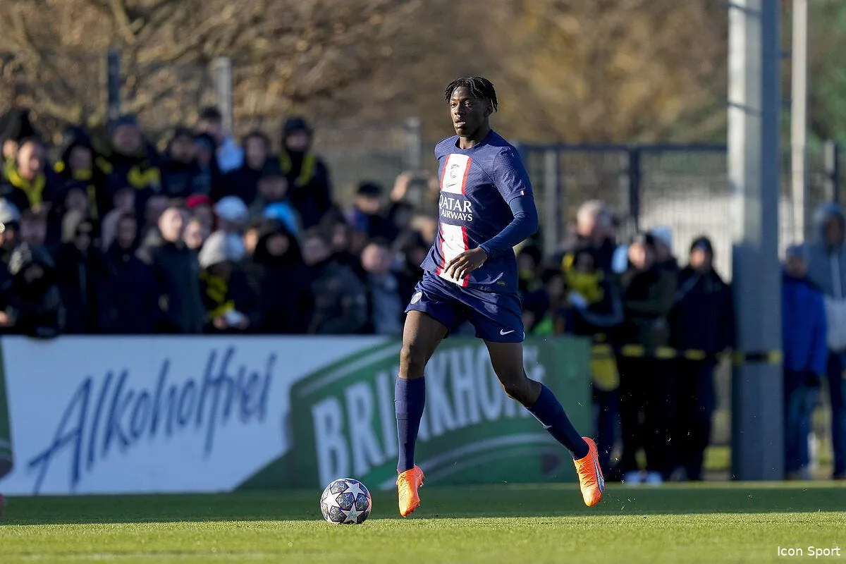 le psg avec joane gadou contre monaco iconsport 171012 0095 372617