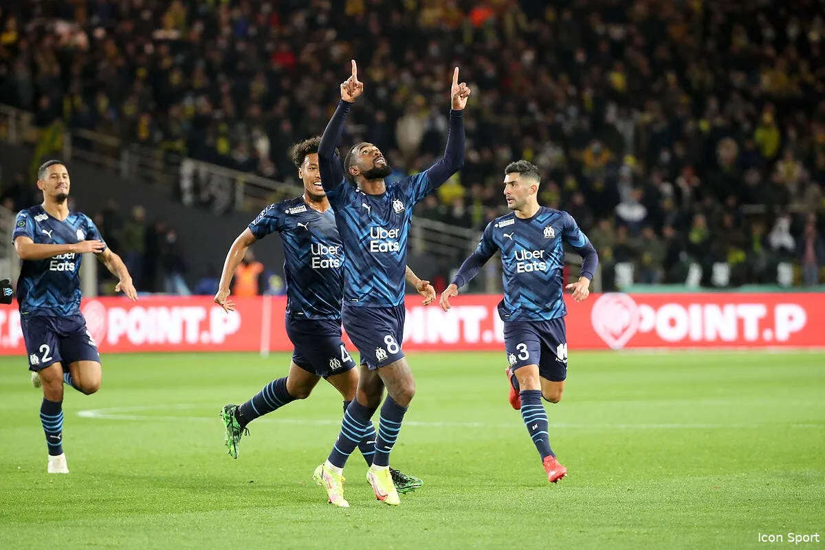 le psg ballon dort l om rit l ol pleure icon rom10321 329293