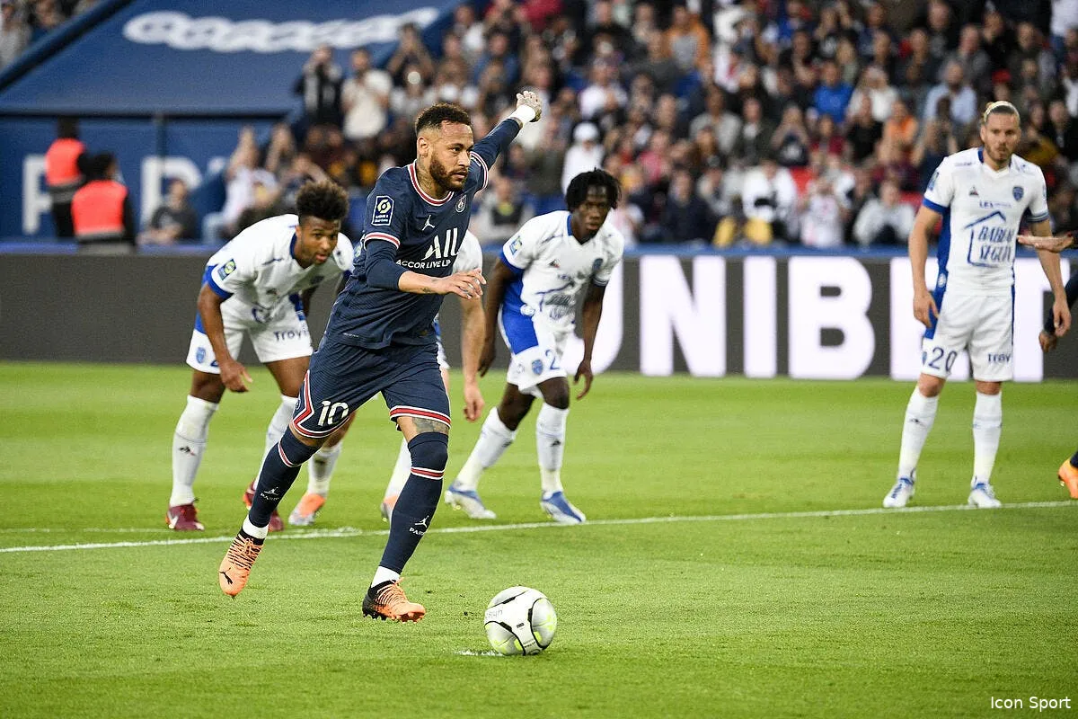 le psg decoit encore face a troyes icon cas1383 340773