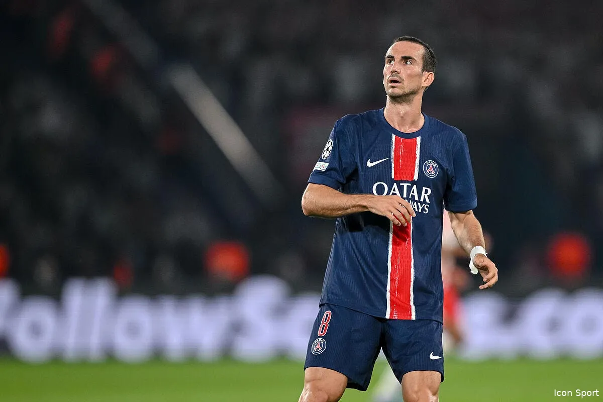 le psg recrute des danseuses ce consultant est brutal iconsport 239645 0300 382827