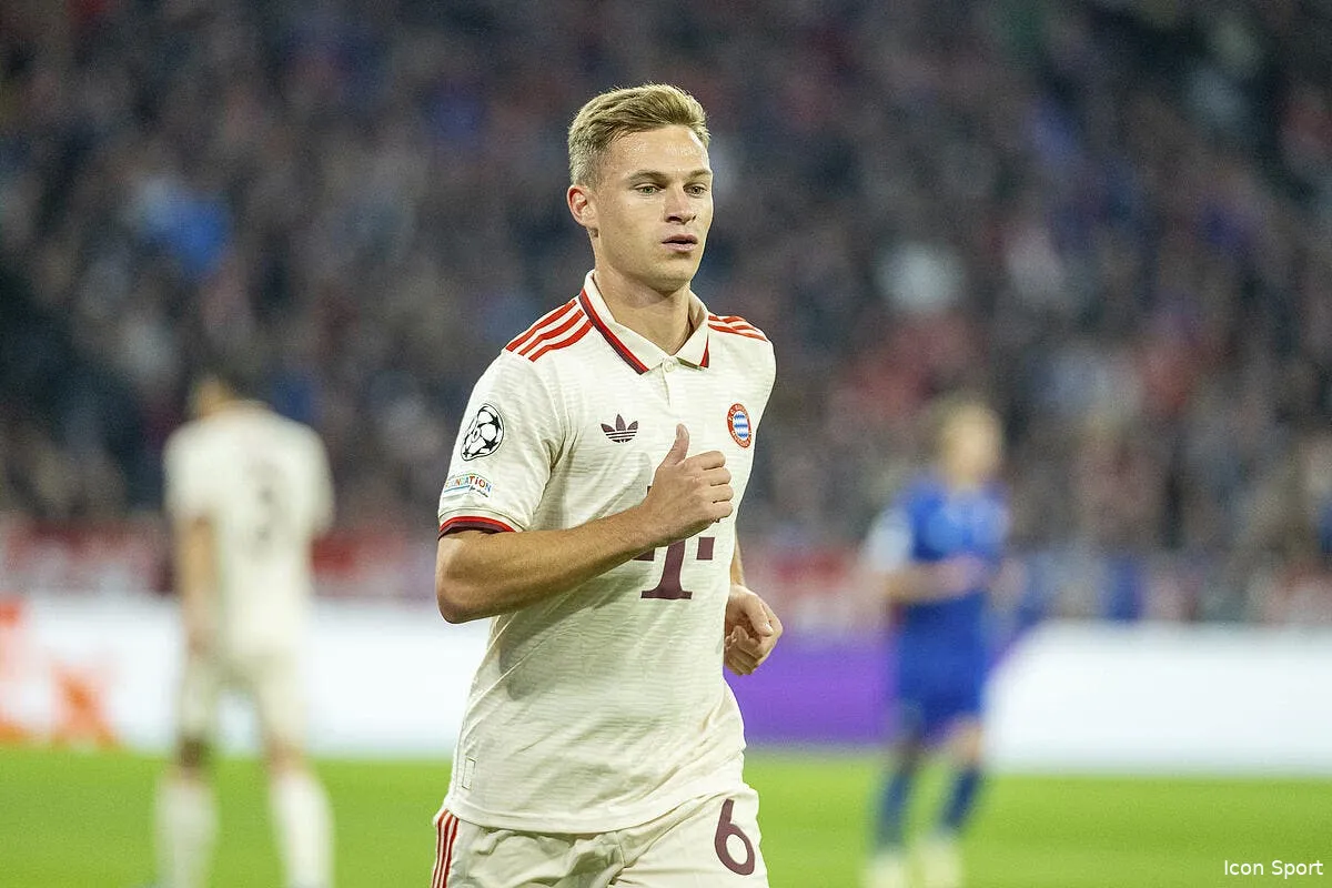 le psg s entete avec joshua kimmich iconsport 239575 0153 381379