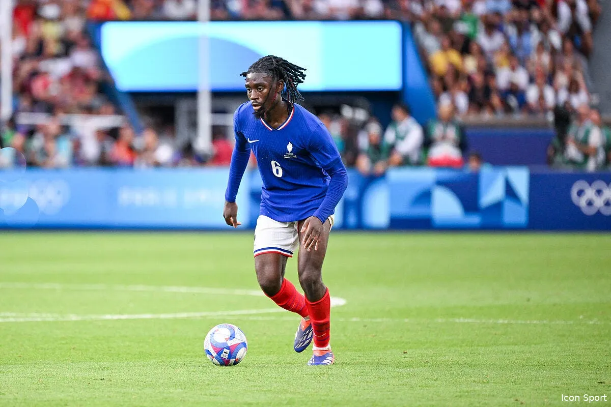 le psg trouve le remplacant d ugarte il est francais iconsport 236605 0304 380381