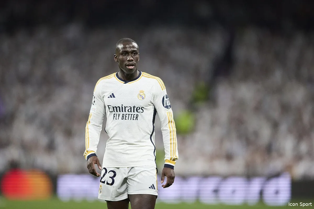 le real ne veut plus de mendy les lyonnais se reveillent iconsport 194847 0015 373422
