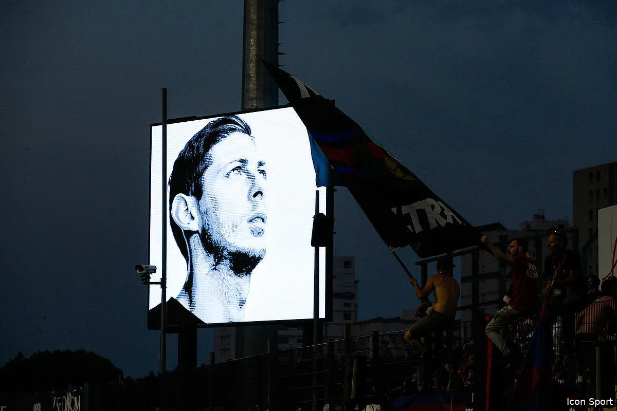 le trophee emiliano sala est annule bravo le fc nantes icon ef20211 345059