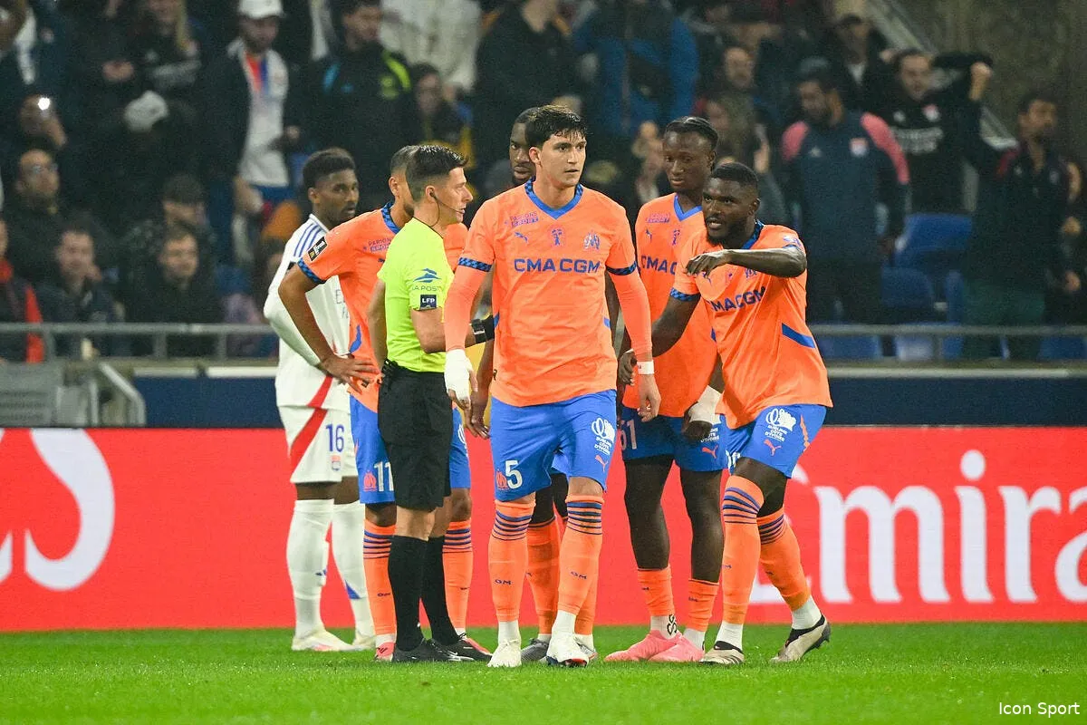 ligue 1 balerdi suspendu un match eric roy prend trois matchs iconsport 239994 0043 381688