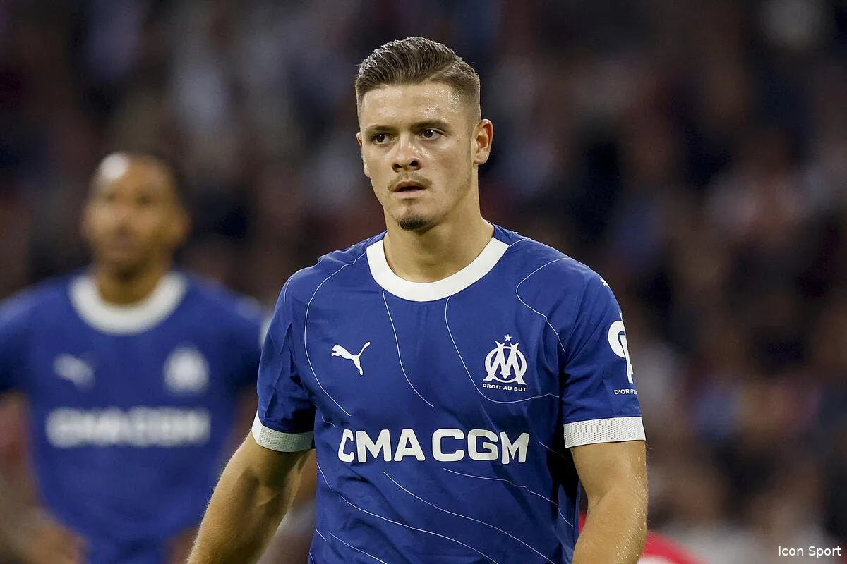 loin de l om vitinha galere toujours autant icon 704 mtb20230921ajaxvmarseille6595mtbph 372100