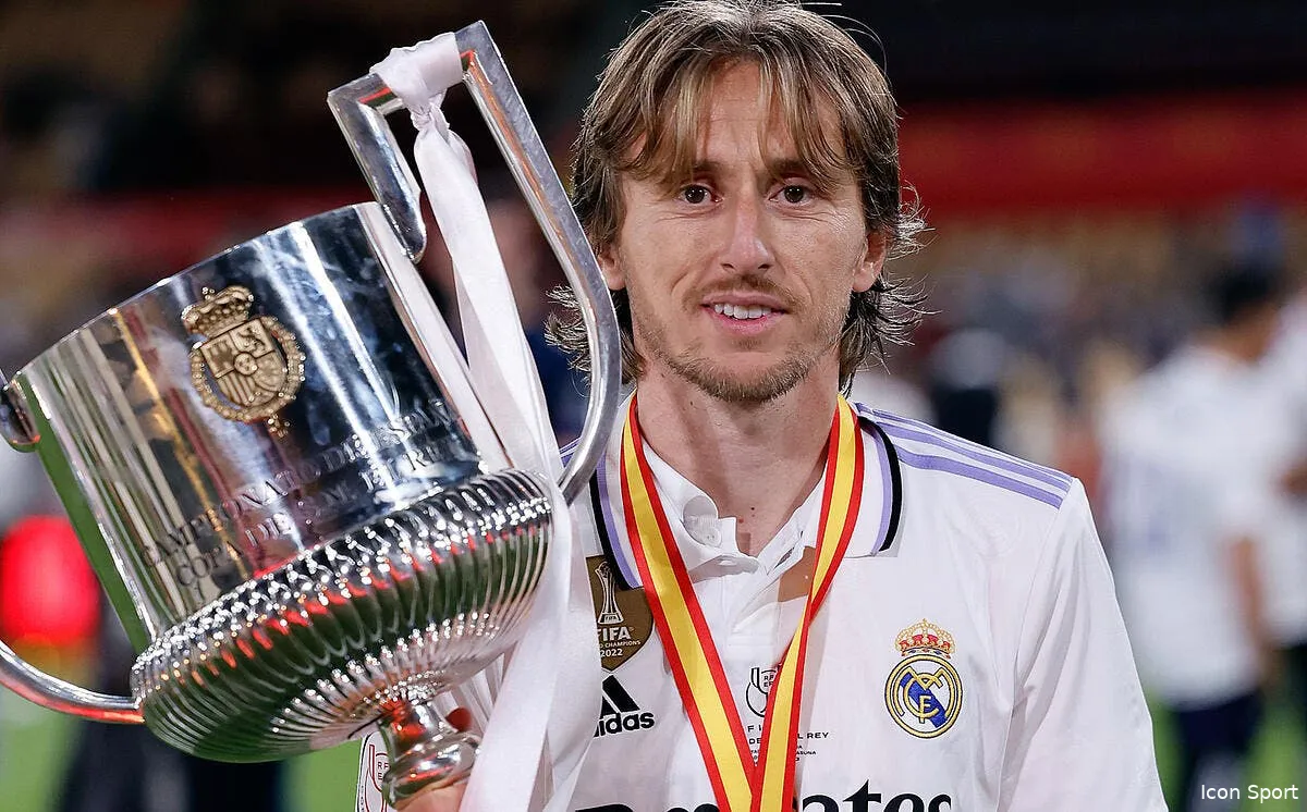 luka modric prolonge d un an au real madrid officiel icon 071 rmcosa20230506 295 362074