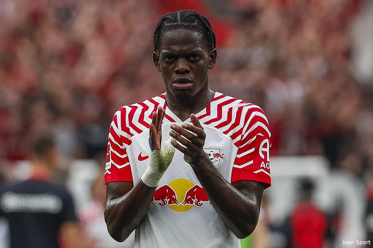 lukeba est un menteur l ol sort la sulfateuse icon 421948090 365144