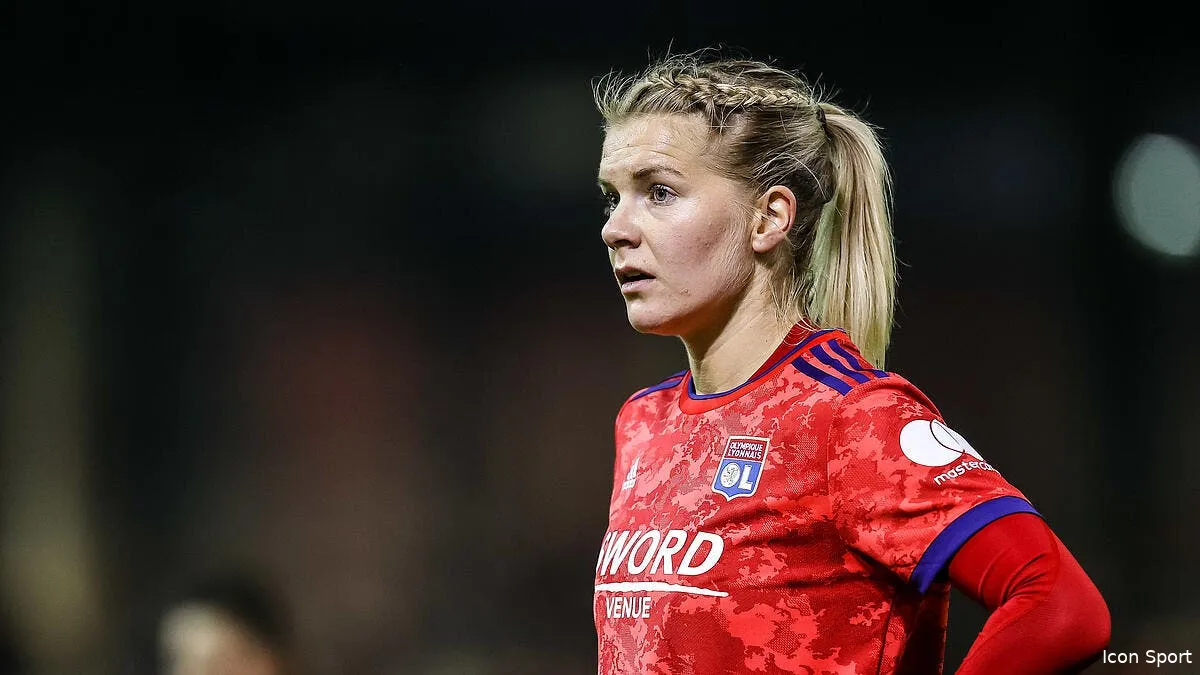 lyon ada hegeberg son fabuleux mot d excuse pour les supporters icon 005082 0120 1 335089