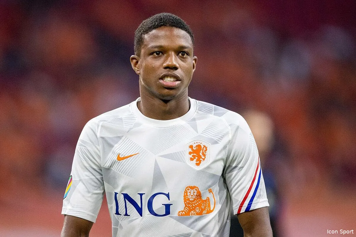 malacia arrive a lyon accord lyon feyenoord icon 570 nedtur20210907 009 344199