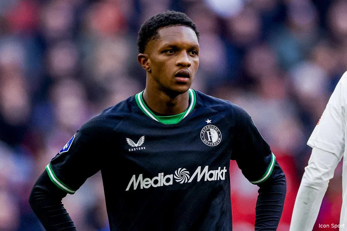 man u une star a 70 me remplacee en urgence en defense iconsport 251212 0191 388558